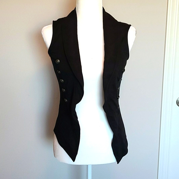 Vest - Picture 1 of 2